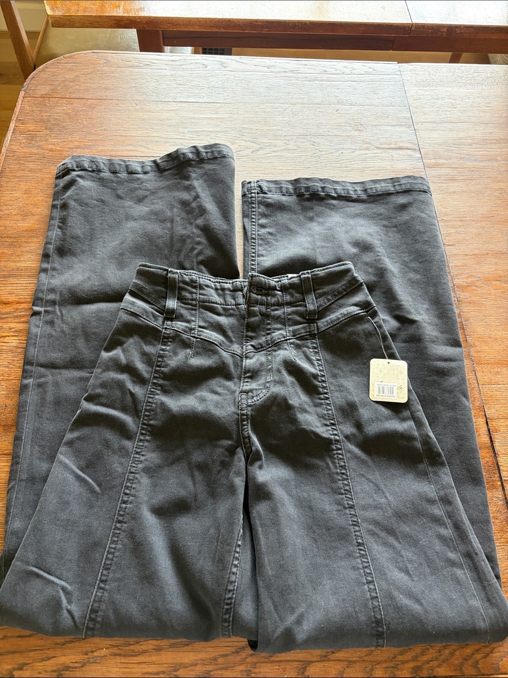 Free People Size 24 NWT
Black Wide-Leg Black Denim Pants